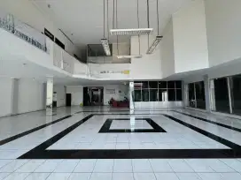 DI SEWAKAN / JUAL OFFICE BUILDING EX SHOWROOM DI SEMARANG KOTA