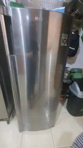 Jual freezer LG Normal + Masih OK banget free Kulkas LG 2 pintu