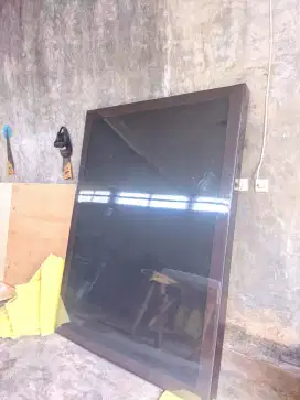 Dipan bahan kayu