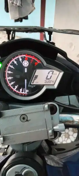 Yamaha Vixion Movistar