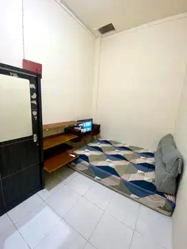 Terima Kost bisa Pria atau Wanita Free Wifi & Mesin cuci bersama
