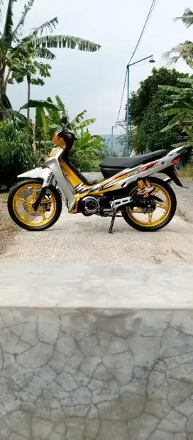Yamaha f1zr milenium
