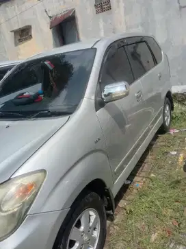 Toyota Avanza 2010 Bensin