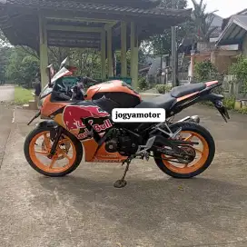 Honda Cbr 150 cc repsol tahun 2014 cash