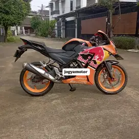 Honda Cbr 150 repsol tahun 2014 cash