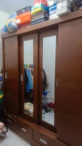 Lemari 4 Pintu Sliding 2*2m Kokoh Besar