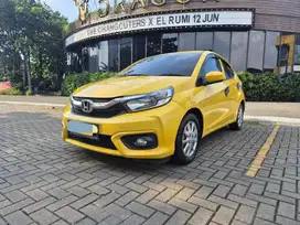 HONDA BRIO E CVT AT MATIC 2022 KUNING KM 29RB