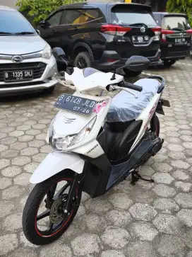 Bissmillah dijual motor Honda beat karbu 2011