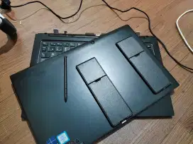 Dynabook R82/Notebook 2 in 1 Tablet & Laptop