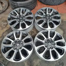 Velg vitara new ring 17 original bisa buat ertiga dll