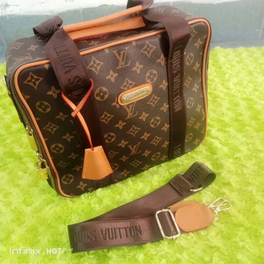 Tas Wanita Elpong Kotak