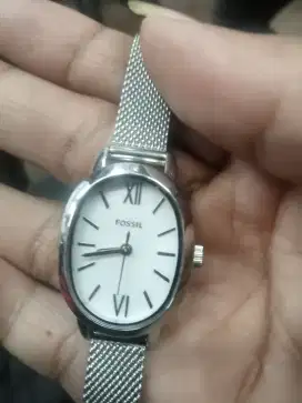 Jula jam tangan merk Fossil bekas seperti baru