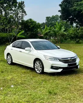 Honda Accord 2.4 VtiL 2016