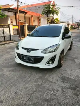 Mazda 2 R 2011 A/T