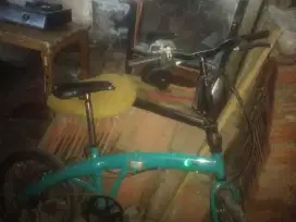 DIJUAL SECEPATNYA SEPEDA LIPAT DAHON SEGERA BISA NEGO