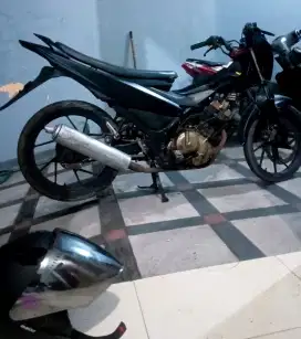 SATRIA FU150 black hyper underbone