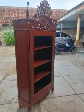 Lemari antik kuno kayu ful jati