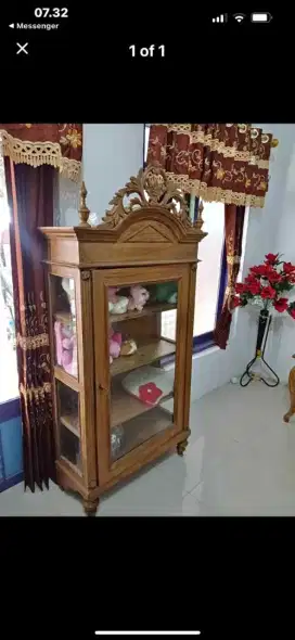 Lemari kuno antik sangat tua peninggalan