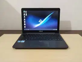 Netbook 12inc Cocok Buat Mahasiswa Kinerja Anti Lelet.