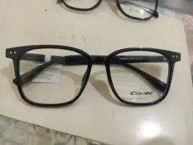 Frame kacamata bonus lensa minus sesuai keperluan