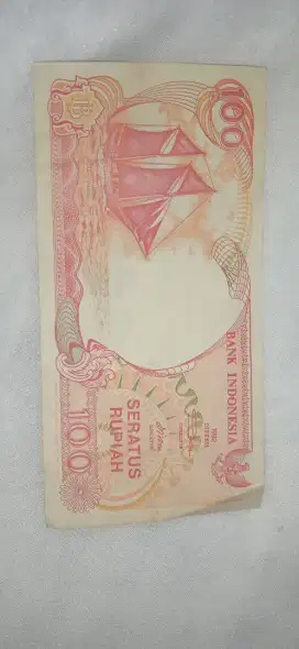 Uang kertas 100 rp perahu pinisi th 1992