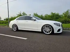 Mercedes benz e300 amg w213 tahun 2018 putih low km