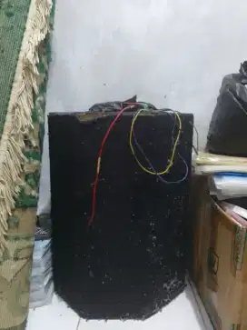 Subwoofer Mobil bikinan