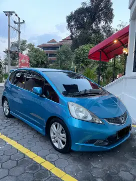 Honda Jazz Mulus Siap pakai Warna unik