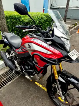 CB 150x Mandala Red - Low KM