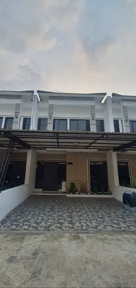 DiSewakan Rumah 2 Lantai Siap Huni di Pondok Melati – Semi Furnish!