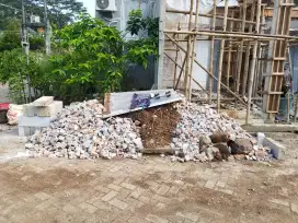 Puing bekas bobokan dak cor