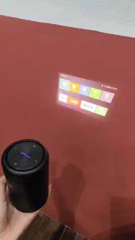 Nebula, speaker + Proyektor