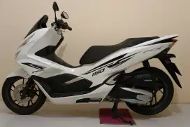 Honda PCX 2019, mulus like new, pemakai