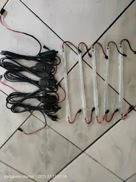 Palet lampu tinggal colok on off 30 cm putih per 5 pcs