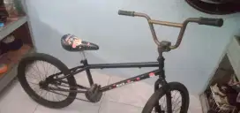 Sepeda bmx ukuran 20  repaint