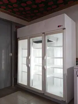 Showcase panasonic 1500 liter