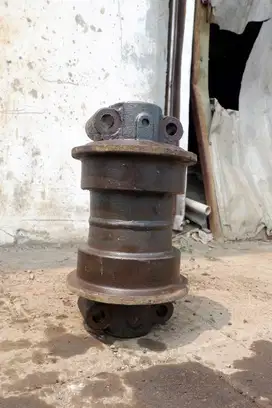TRACK ROLLER KOMATSU PC300