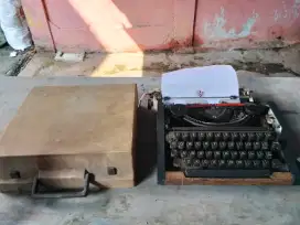 Mesin tik lawas