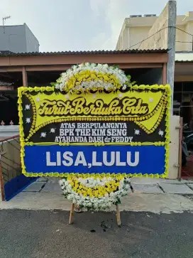 Karangan bunga papan