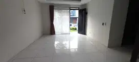 Disewakan Rumah di Kota baru Parahyangan, Kawasan Tatar Tarubhawana