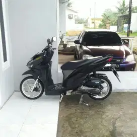 Honda vario hitam kilat 2021