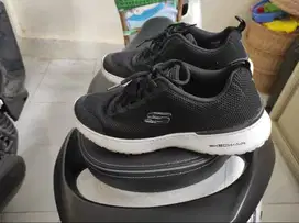 Dijual sepatu skecher original