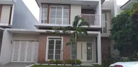 Disewakan Rumah Di Kota Baru Parahyangan, 2 Lantai Tatar Jingganagara