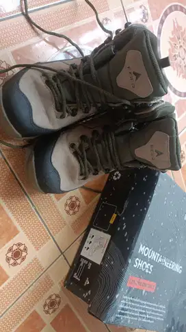 Dijual Sepatu Eiger cocok untuk pendakian gunung / aktivitas outdoor