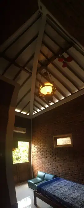Dijual Cepat Rumah Bule Joglo Modern mix old British style