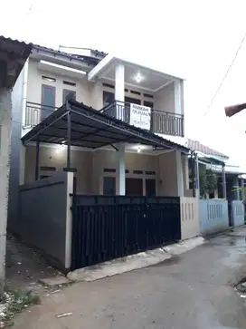 Dijual Rumah 2 Lantai Lokasi di Mampang Pancoran Mas Depok