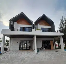 RUMAH MEWAH 2 FUNGSI 2,5 LANTAI DEKAT RSUD SDA