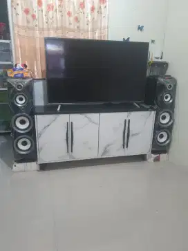 Televisi 55 inch + speaker aktif