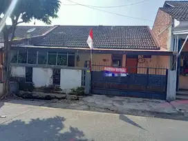 Rumah PINGGIR JALAN - CIPUTAT