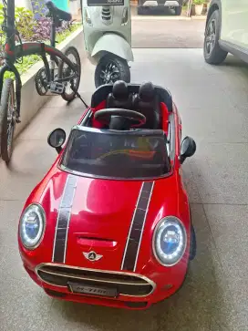 MOBIL AKI REMOTE ANAK BAN KARET